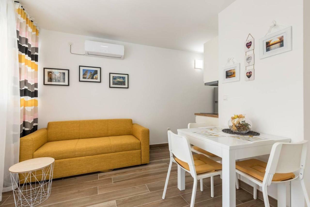 Apartments Cezar Split Kültér fotó